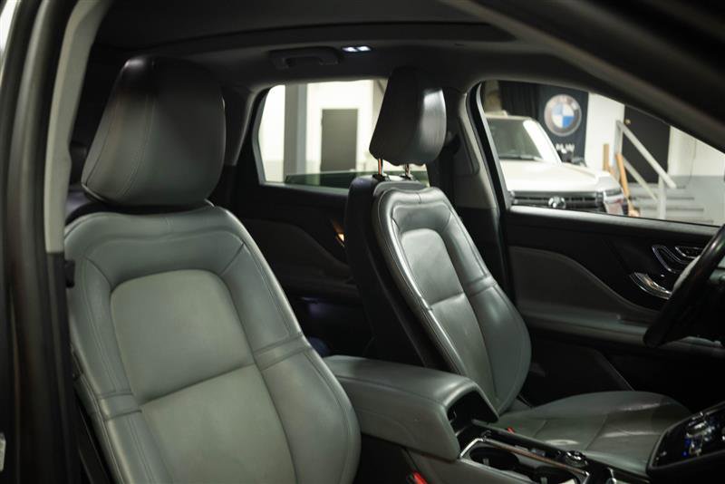Used 2022 Lincoln Corsair FWD w/ Premium Package image 15