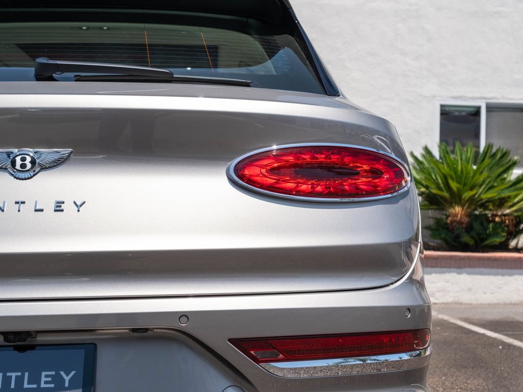 New 2026 Bentley Bentayga AWD/4WD image 41