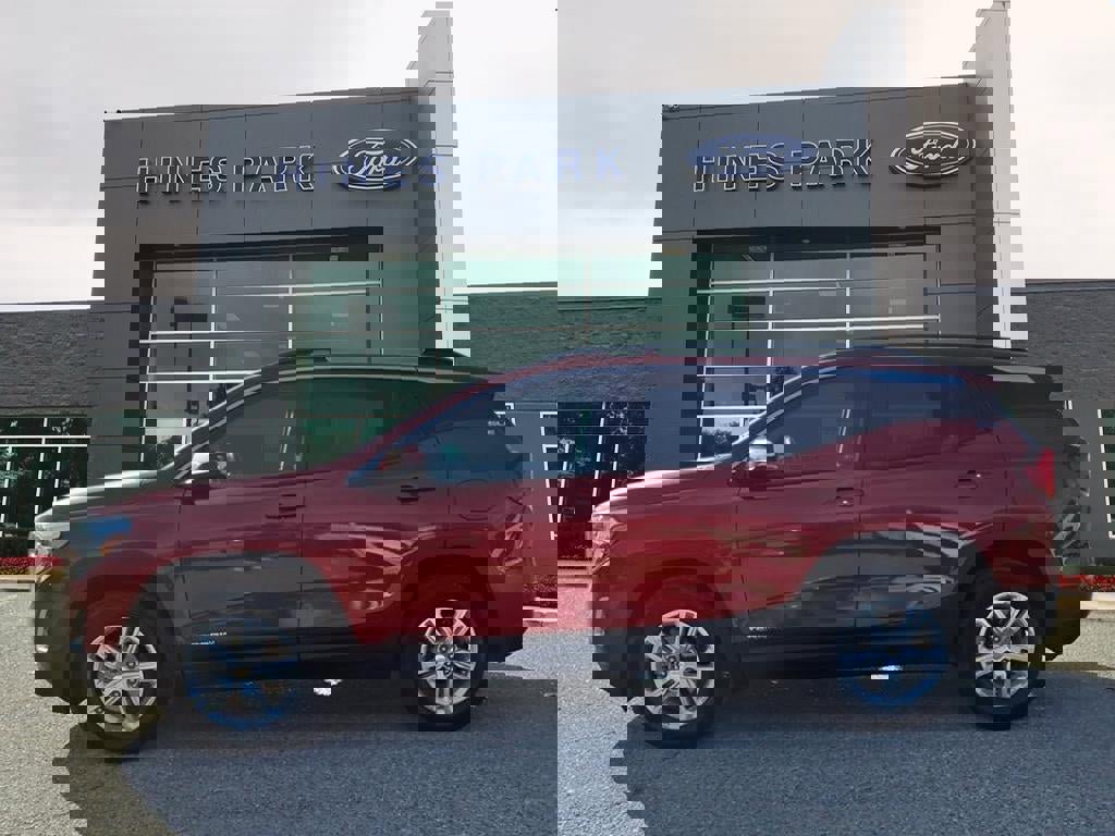 Used 2021 GMC Terrain SLE w/ Driver Convenience Package image 4