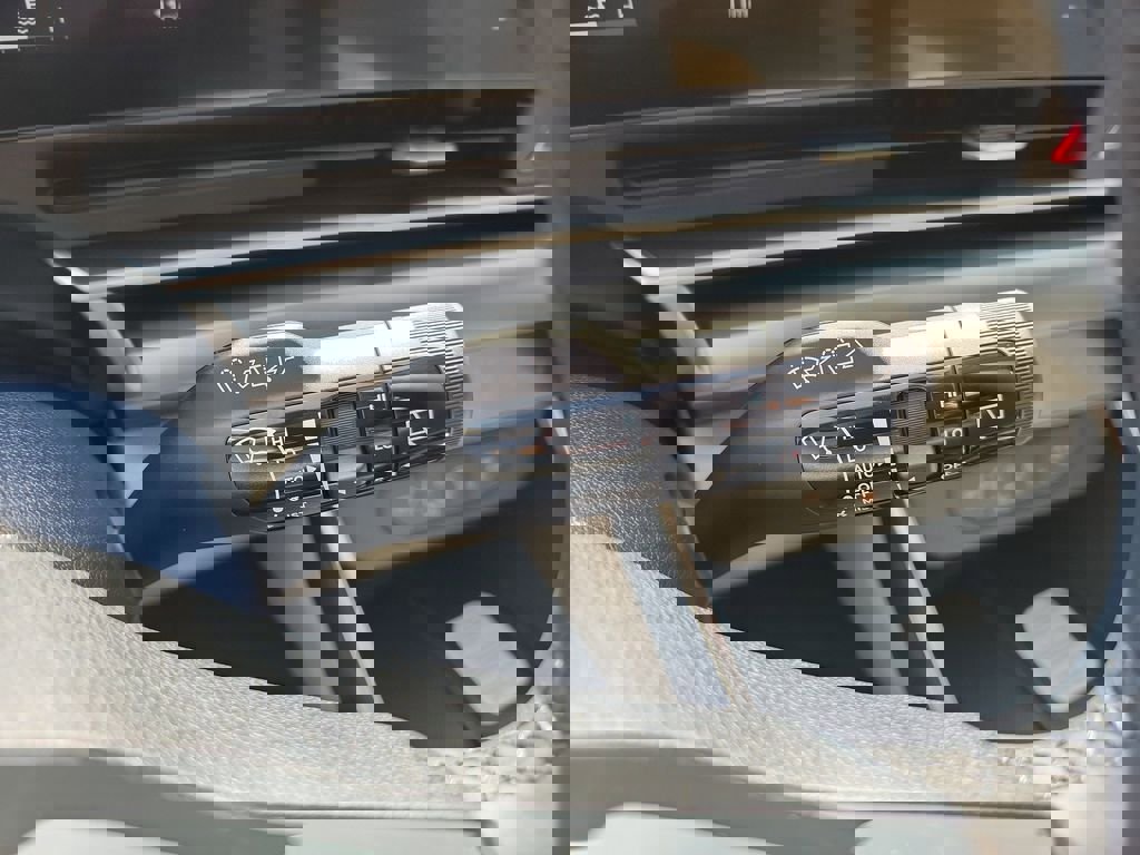 New 2026 Kia Carnival SX FWD image 31