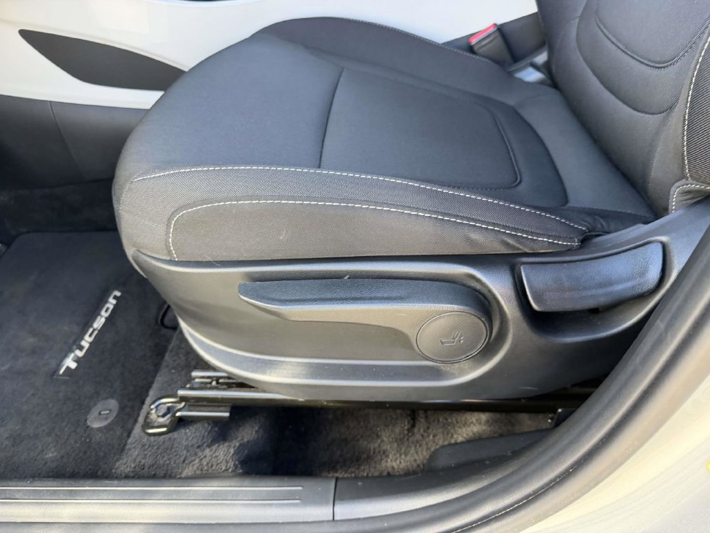 Used 2024 Hyundai Tucson SE AWD/4WD image 21