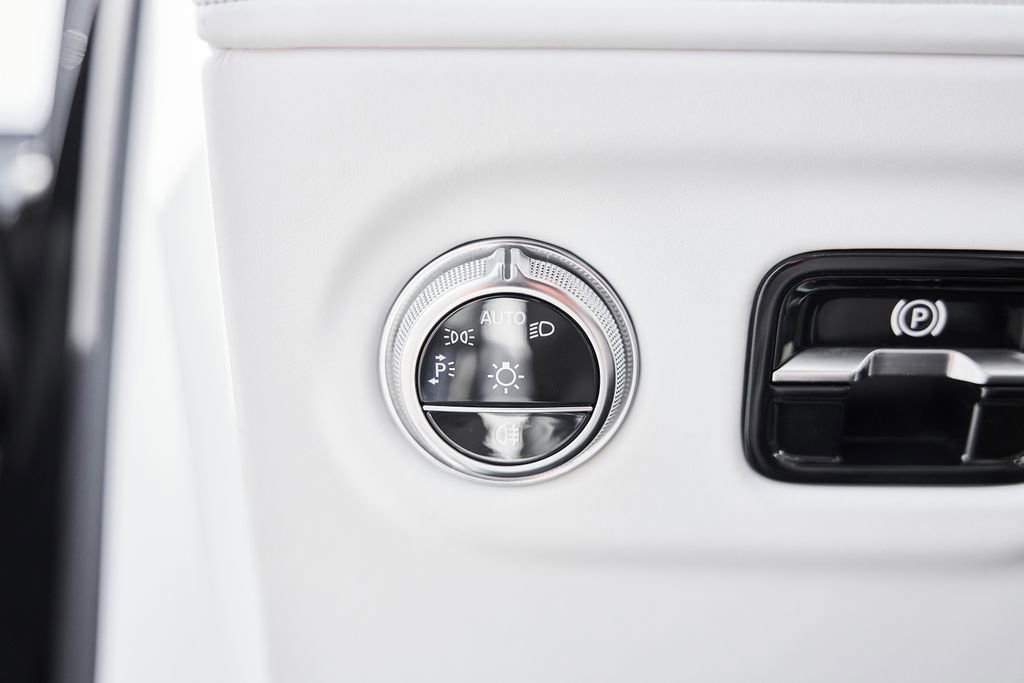 Used 2024 Mercedes-Benz Maybach EQS 680 4MATIC image 67