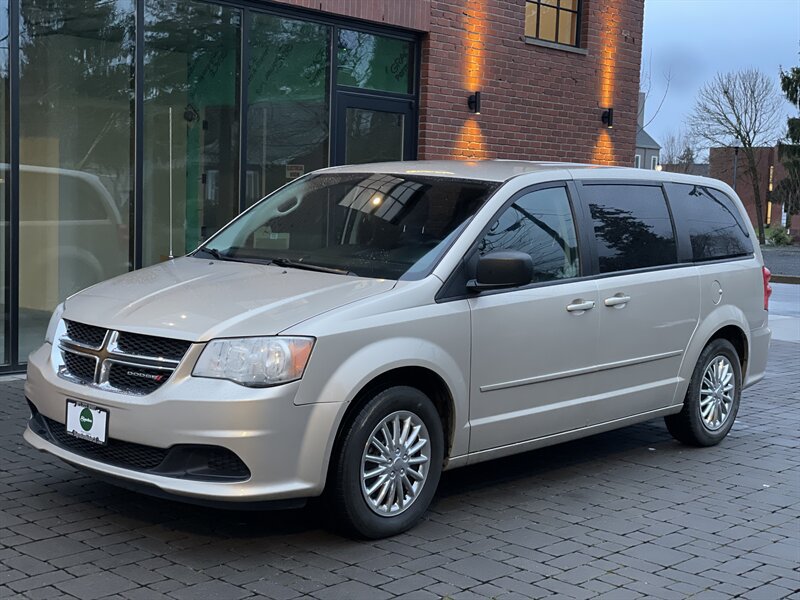 Used 2015 Dodge Grand Caravan SE w/ Quick Order Package 29E SE FWD image 1