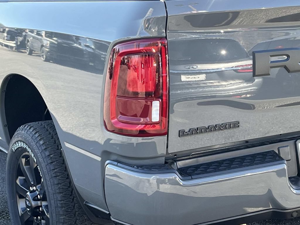 New 2026 RAM 2500 Laramie AWD/4WD image 5