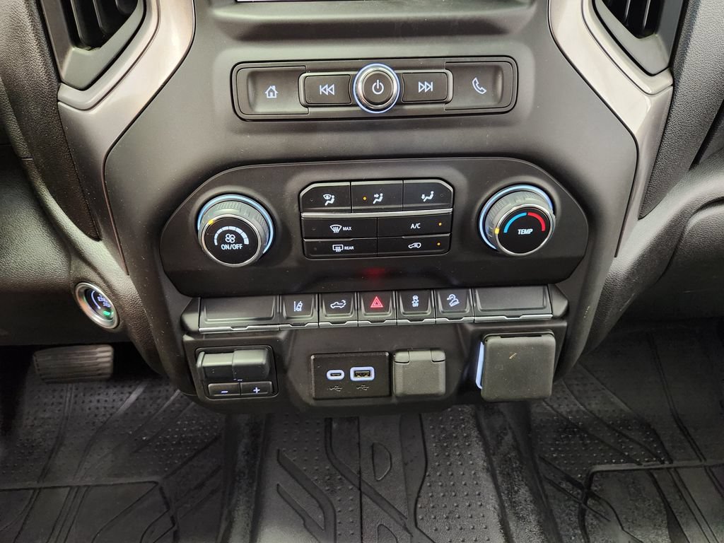 Used 2025 Chevrolet Silverado 2500 Custom w/ Custom Convenience Package AWD/4WD image 18