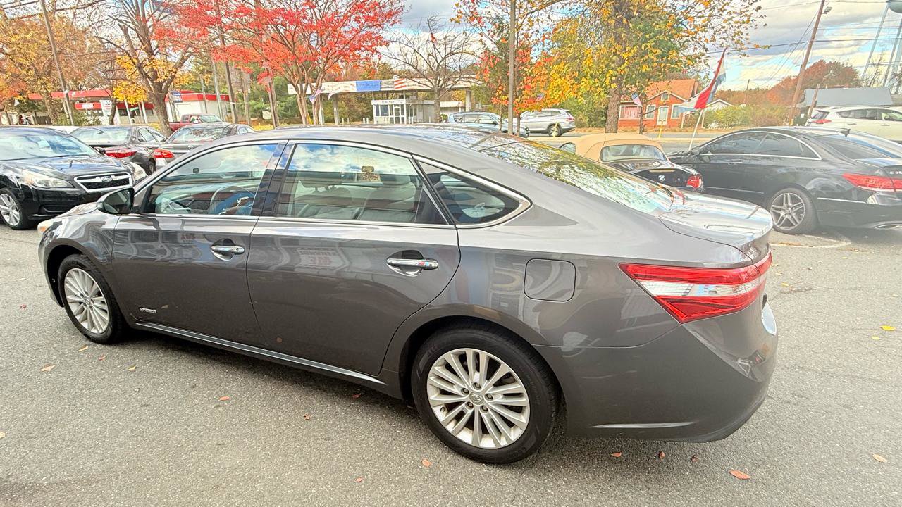 Used 2013 Toyota Avalon XLE Touring image 9