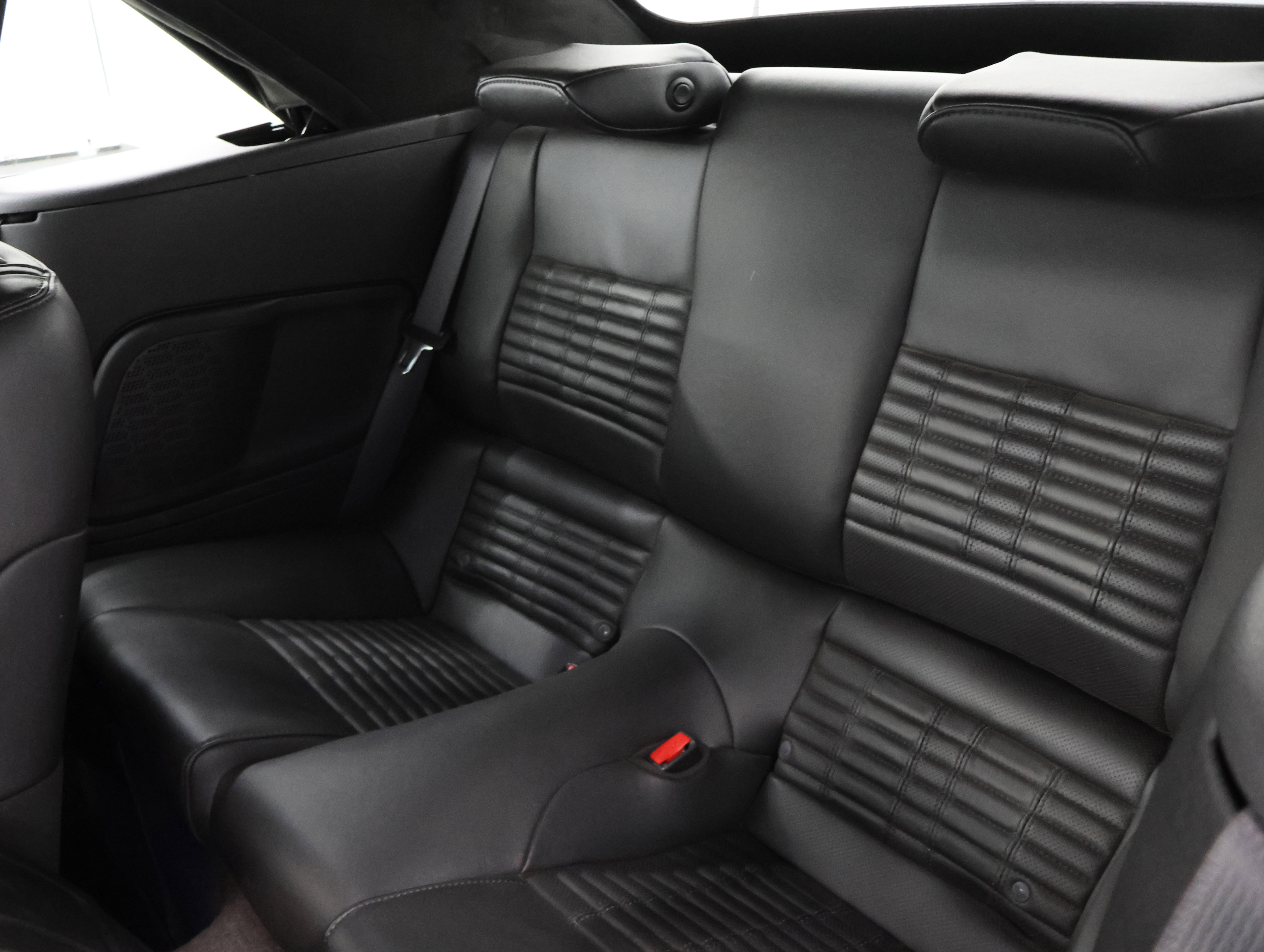 Used 2013 Ford Mustang Shelby GT500 RWD image 8