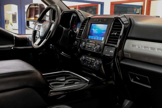 Used 2021 Ford F250 Lariat w/ Lariat Ultimate Package AWD/4WD image 28