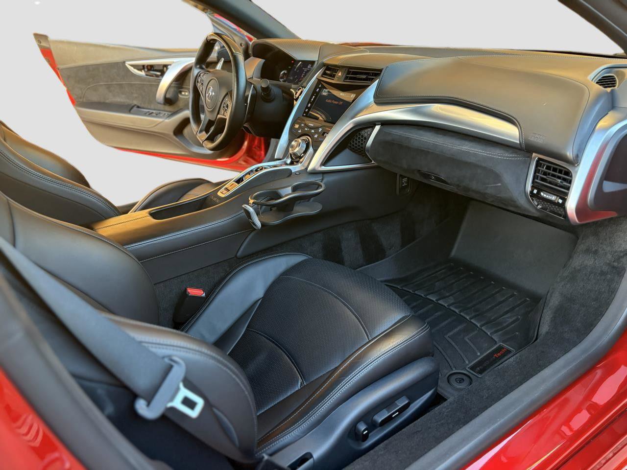 Used 2017 Acura NSX image 24