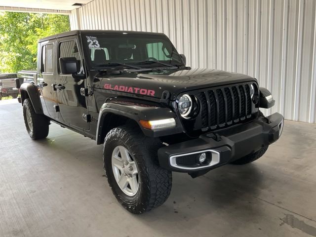 Used 2023 Jeep Gladiator Sport AWD/4WD image 23