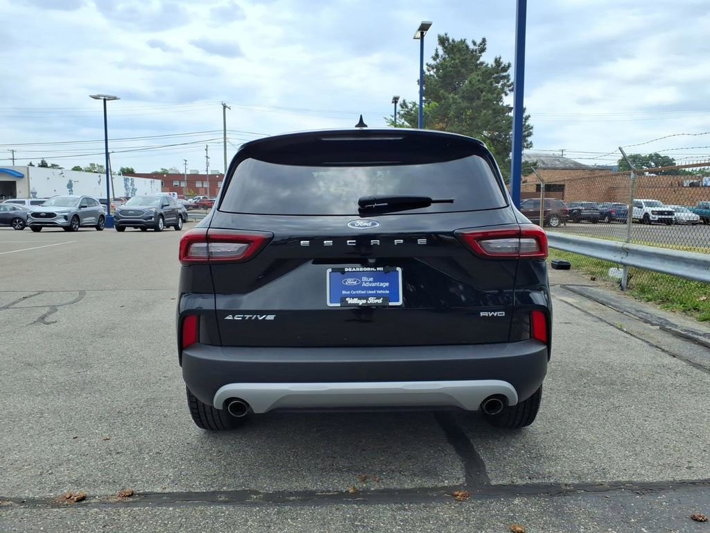 Used 2024 Ford Escape Active AWD/4WD image 8