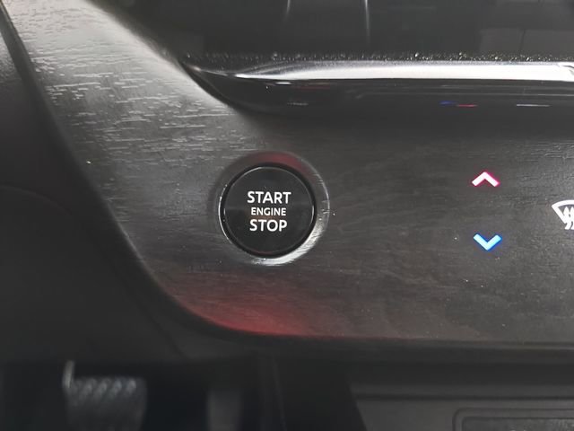 Used 2025 Nissan Murano SV image 32