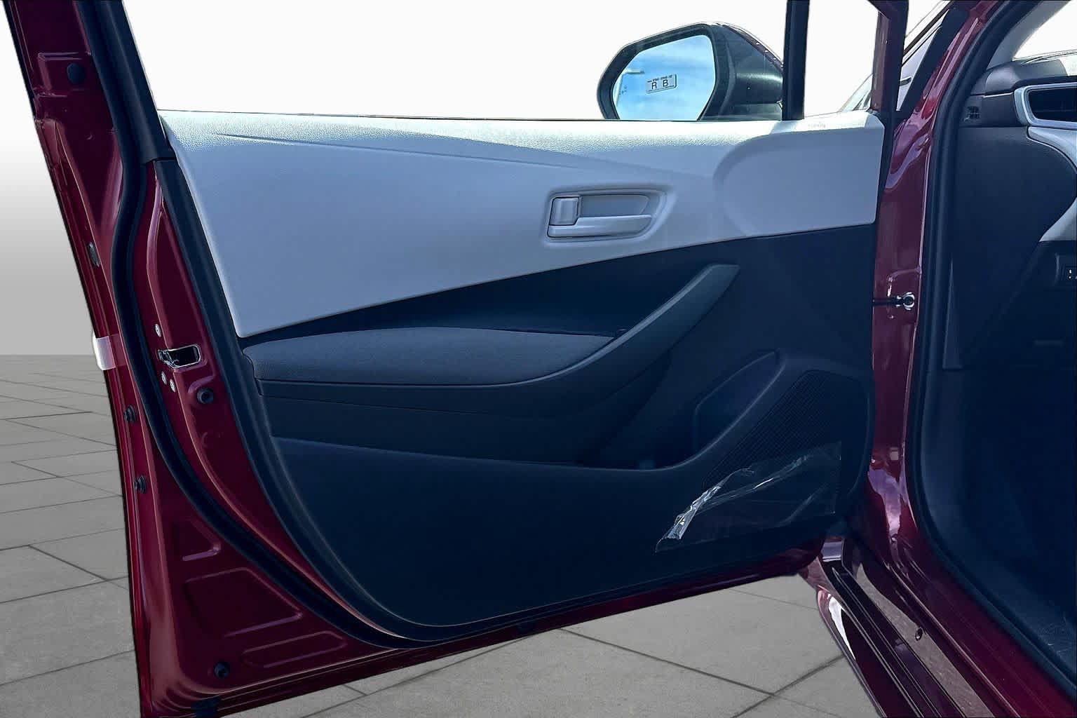 New 2027 Toyota Corolla LE w/ LE Premium Package FWD image 10
