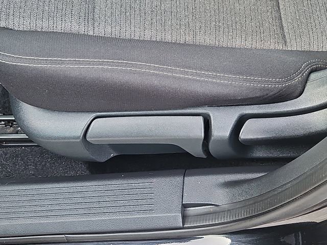 Used 2021 Nissan Rogue S image 18