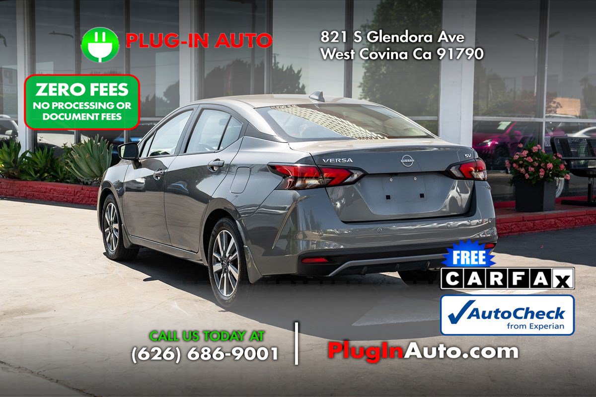 Used 2024 Nissan Versa SV w/ Trunk Package FWD image 2