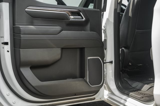 Used 2023 Chevrolet Silverado 1500 LTZ w/ LTZ Convenience Package II AWD/4WD image 42