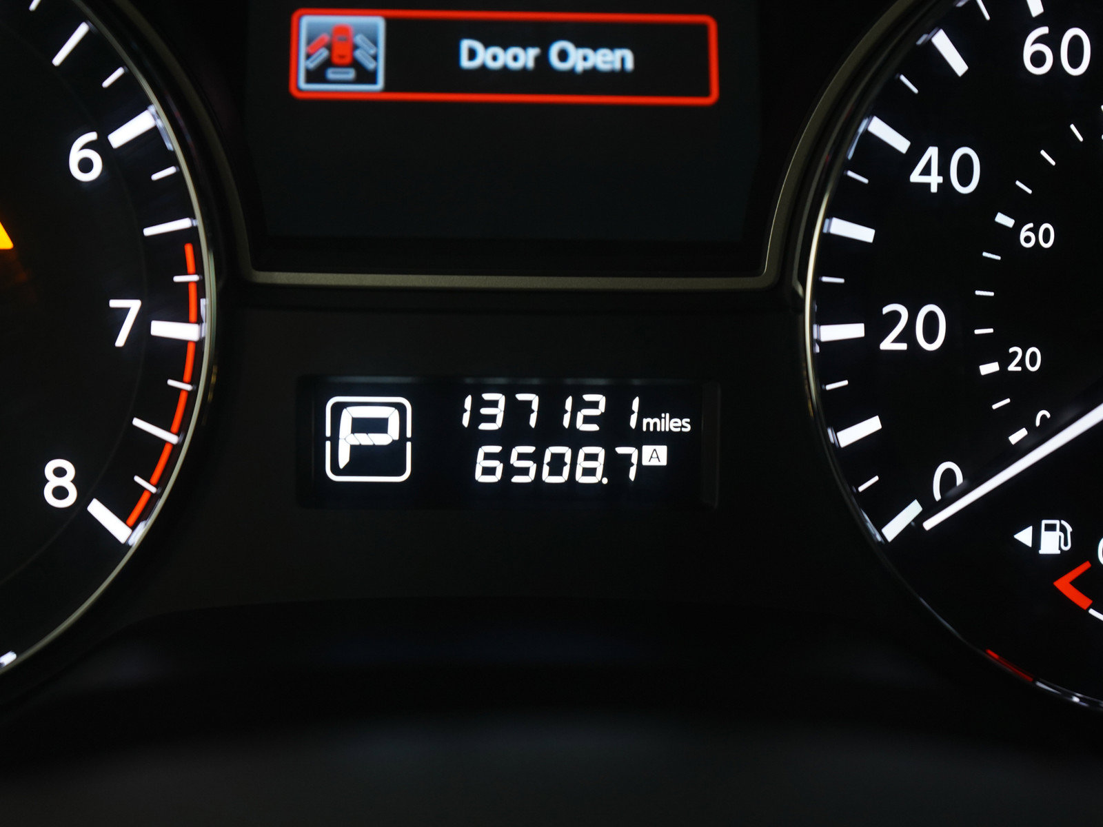 Used 2014 Nissan Pathfinder SL w/ SL Premium Package AWD/4WD image 30