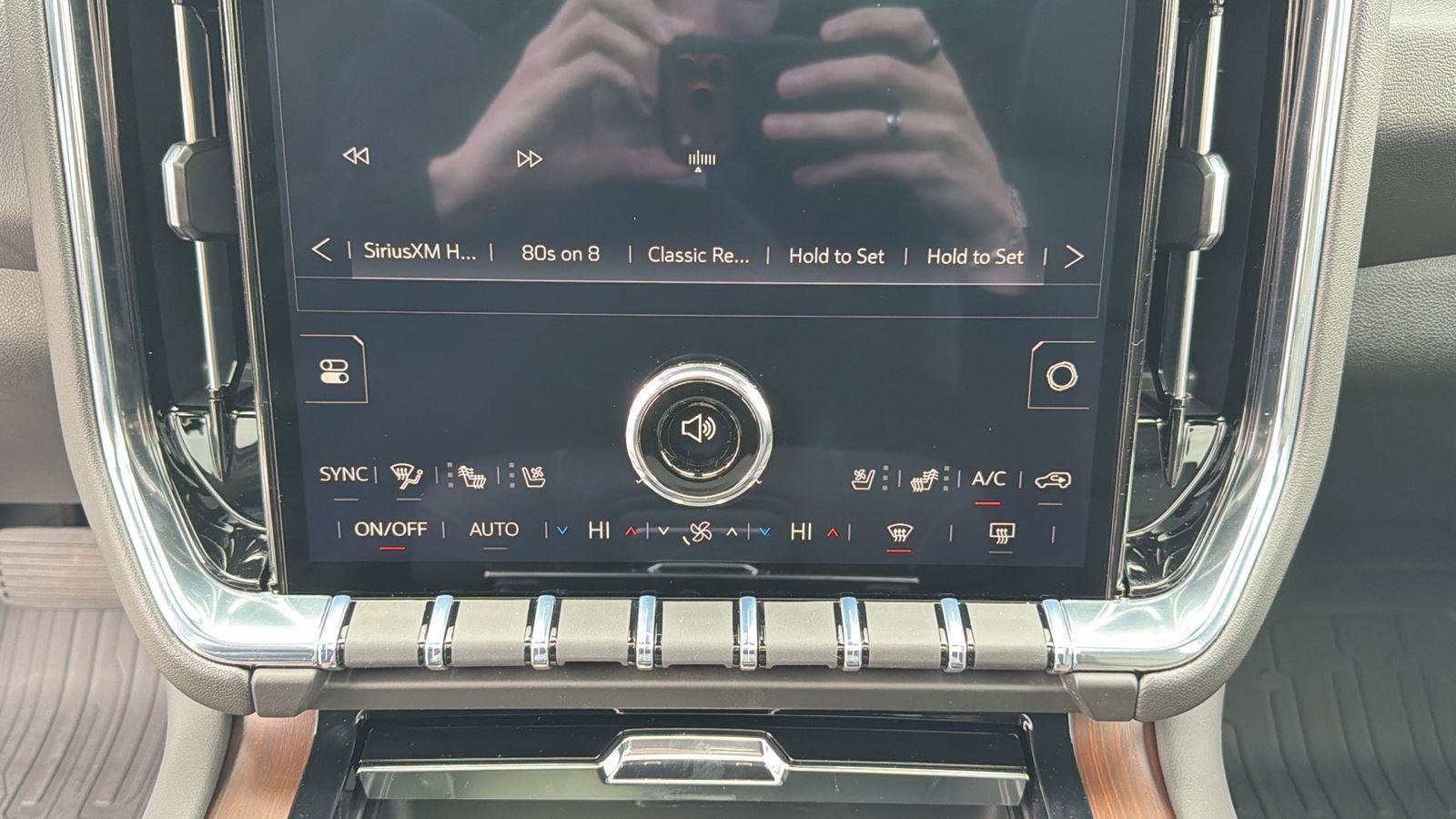 New 2026 GMC Yukon XL Denali AWD/4WD image 26