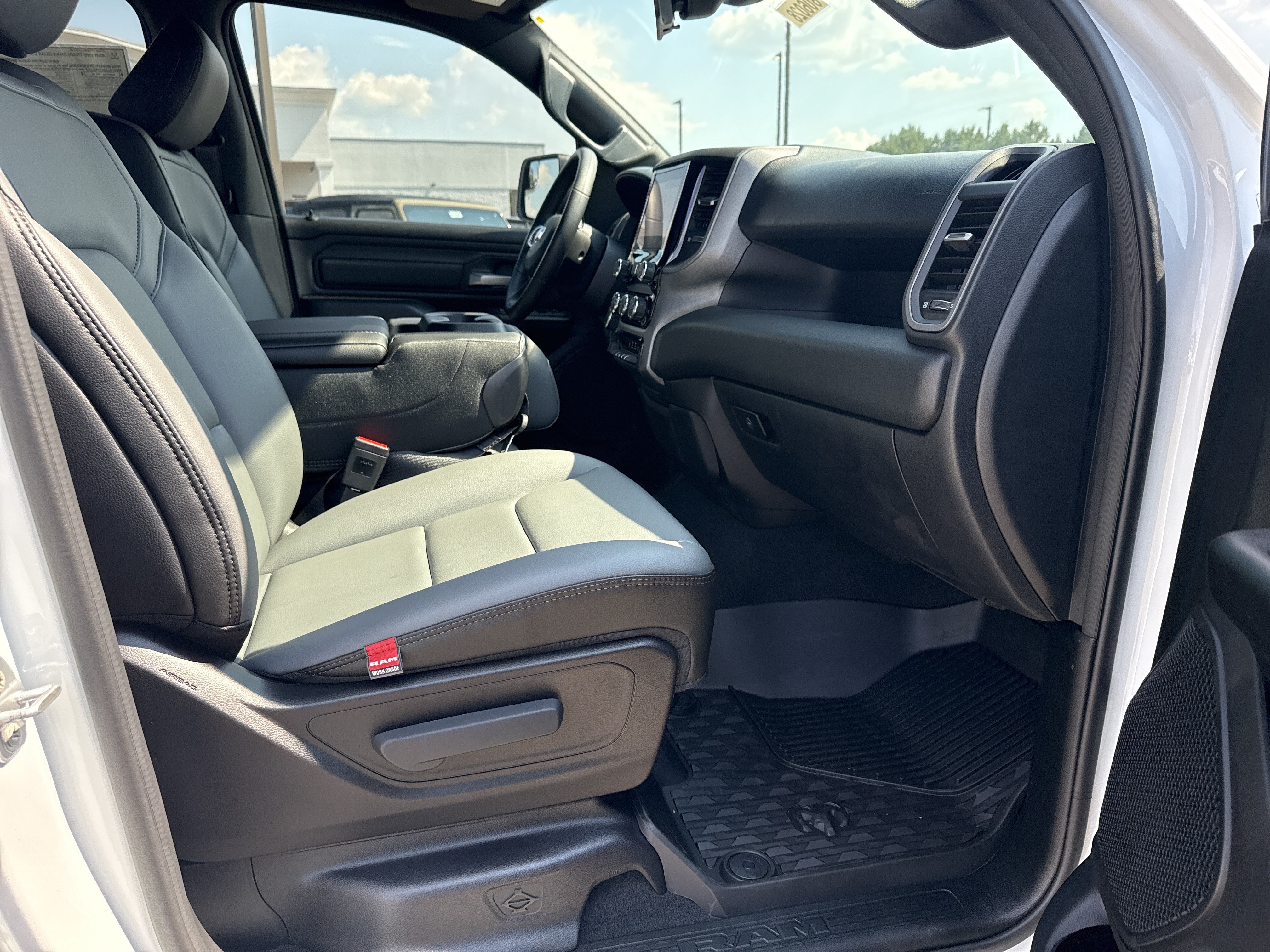 New 2026 RAM 1500 Tradesman AWD/4WD image 13