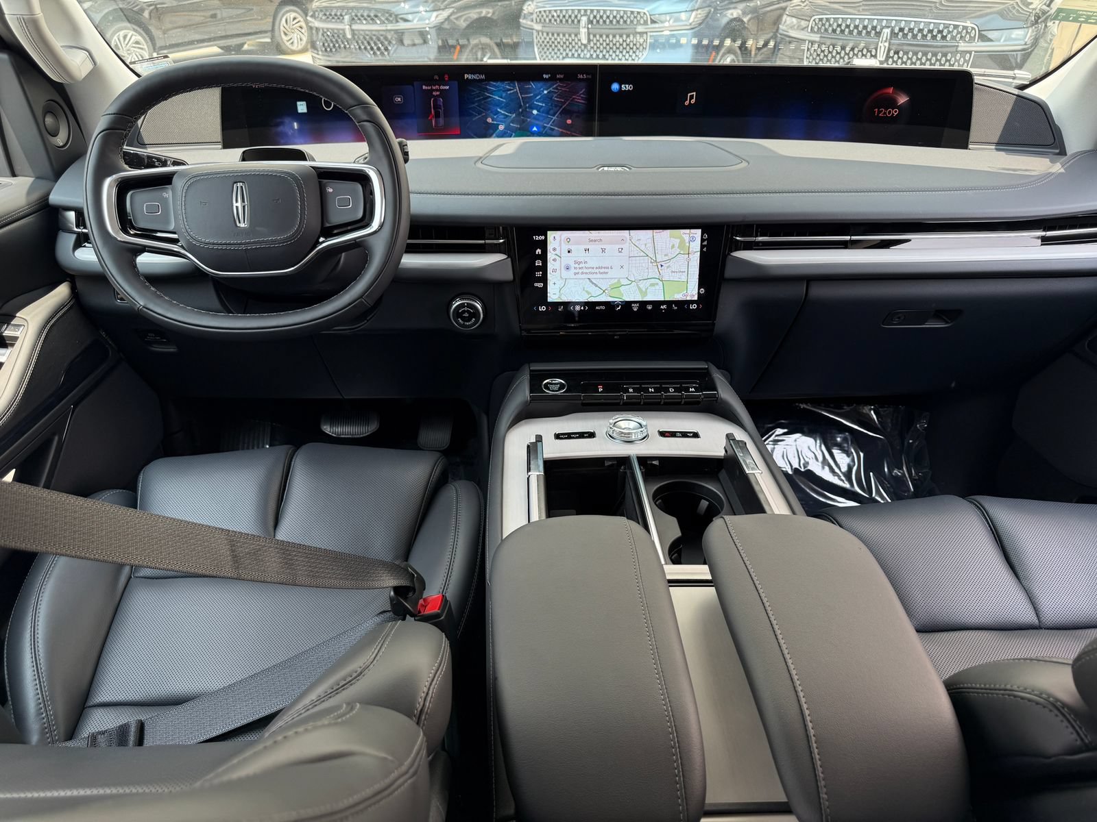 New 2027 Lincoln Navigator Premiere AWD/4WD image 22