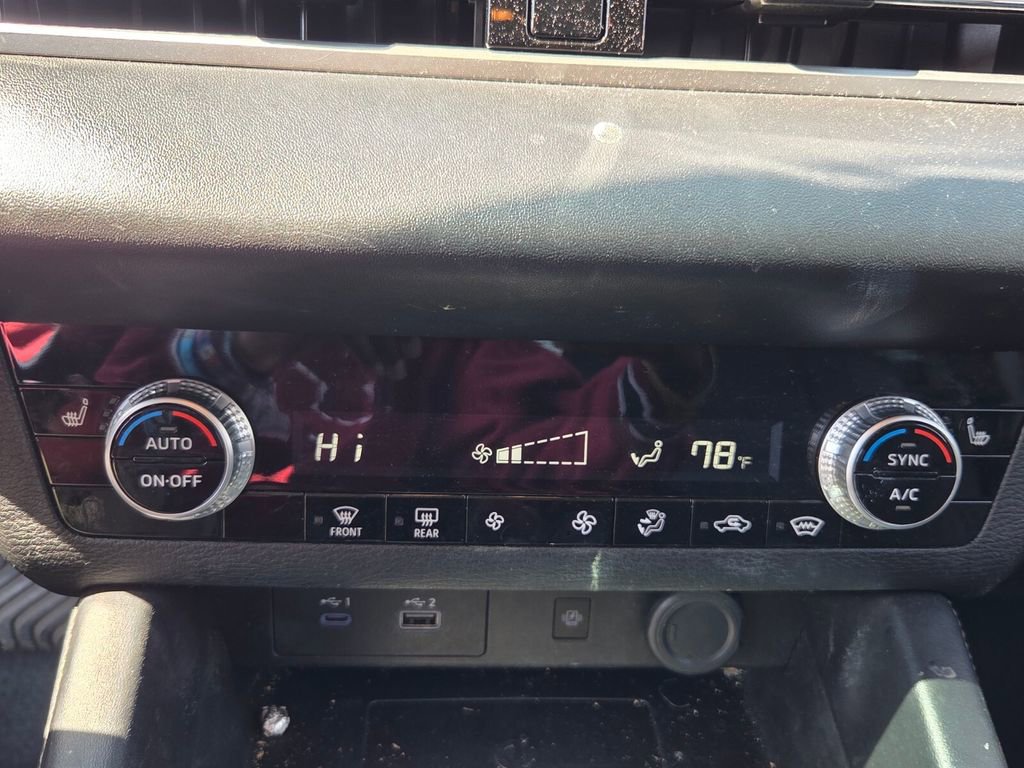 Used 2022 Mitsubishi Outlander SE image 19