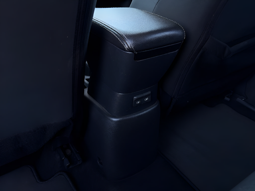 Certified 2024 Nissan Kicks S FWD image 19