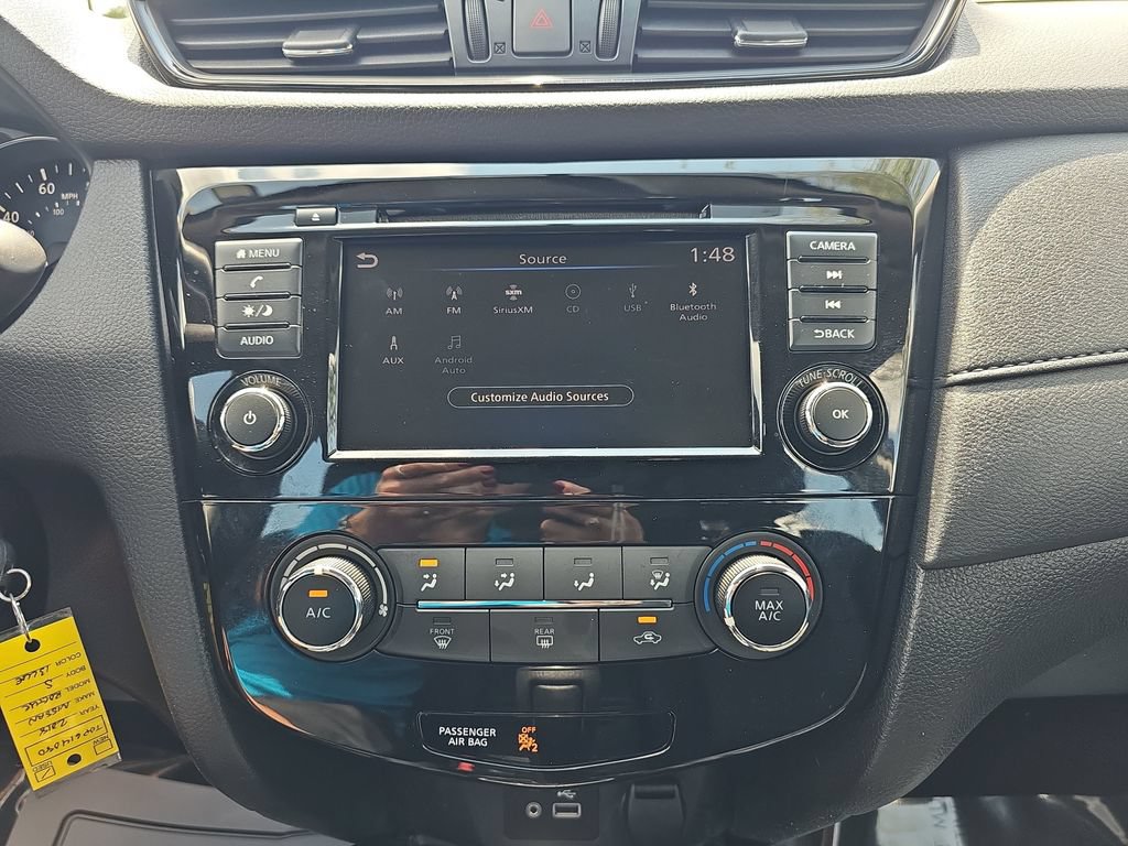 Used 2018 Nissan Rogue S AWD/4WD image 21