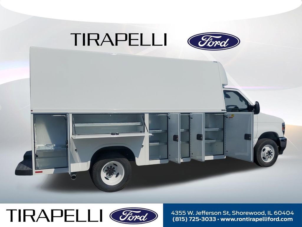New 2026 Ford E-450 and Econoline 450 Super Duty w/ Power Equipment Group image 7