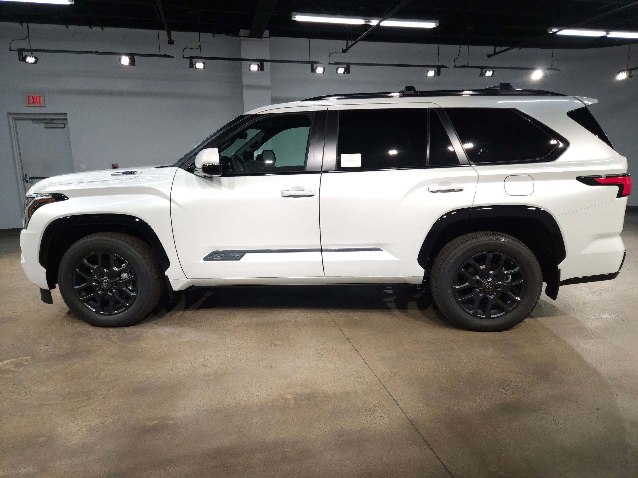 New 2026 Toyota Sequoia Platinum AWD/4WD image 4