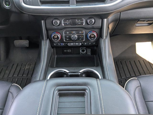 Used 2021 Chevrolet Tahoe Premier w/ Premium Package image 19