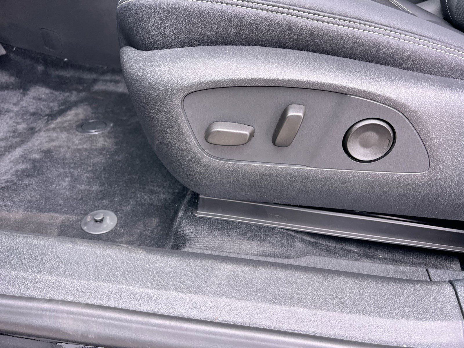 New 2026 Chevrolet Blazer EV LT image 13