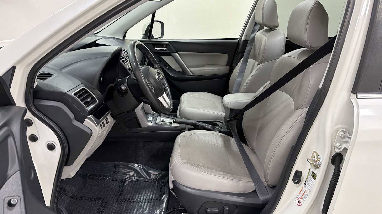 Used 2017 Subaru Forester 2.5i Limited AWD/4WD image 13