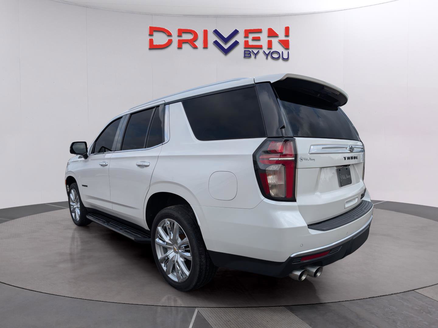 Used 2021 Chevrolet Tahoe High Country image 3