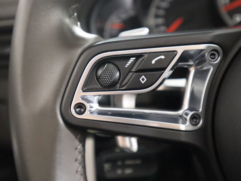 Used 2017 Porsche 911 Turbo image 19