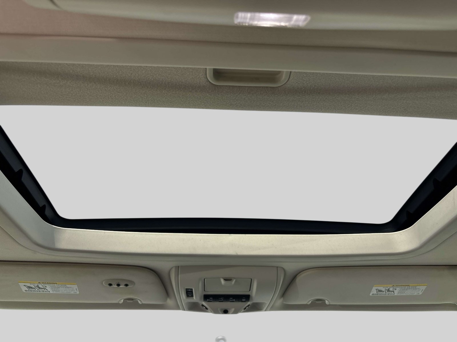 Used 2010 Chrysler Town & Country Touring Plus FWD image 13
