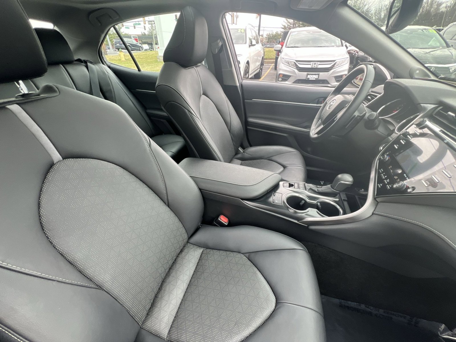 Used 2019 Toyota Camry XSE w/ Driver Assist Package image 27