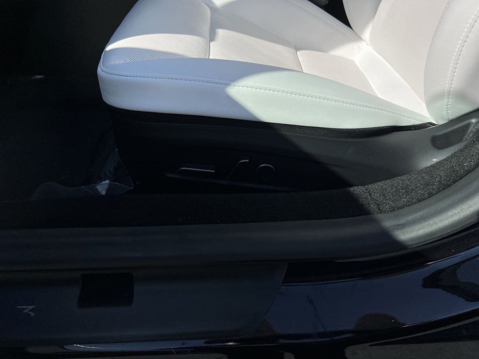 Used 2025 Tesla Model 3 Long Range AWD/4WD image 14