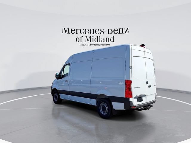 Used 2025 Mercedes-Benz Sprinter 2500 image 6