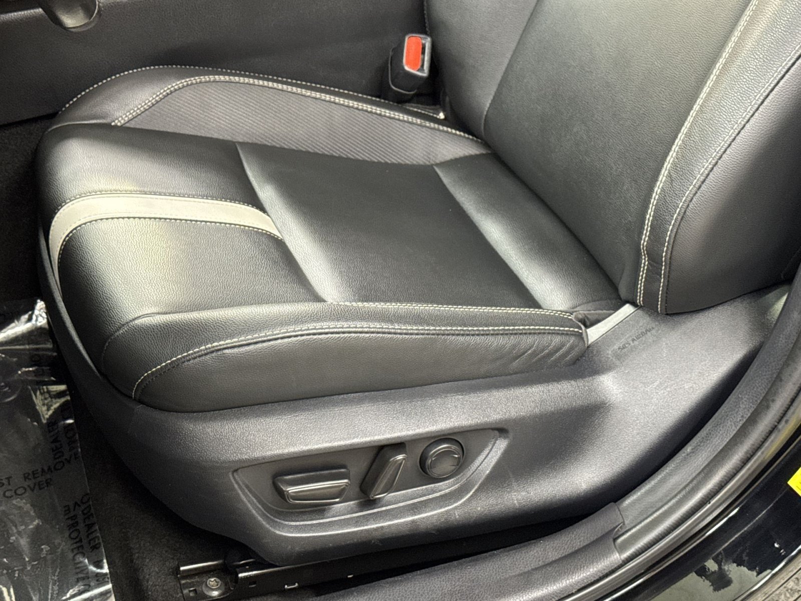Used 2025 Toyota Camry SE w/ Convenience Package AWD/4WD image 25
