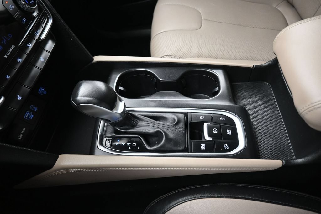 Used 2019 Hyundai Santa Fe Limited AWD/4WD image 24