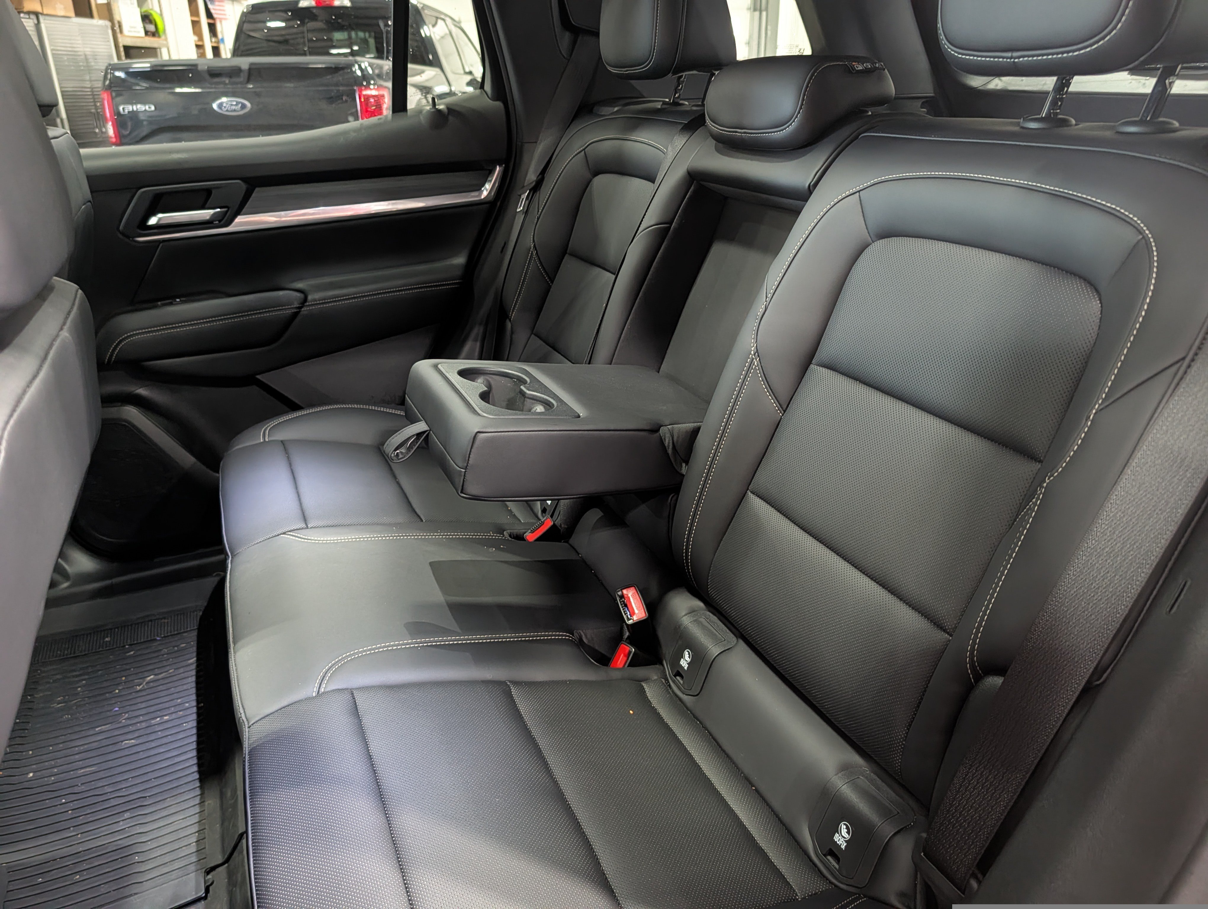 Used 2026 GMC Terrain Elevation w/ Elevation Premium Package AWD/4WD image 8