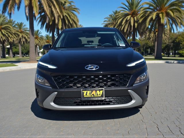 Used 2023 Hyundai Kona SE w/ Cargo Package image 3