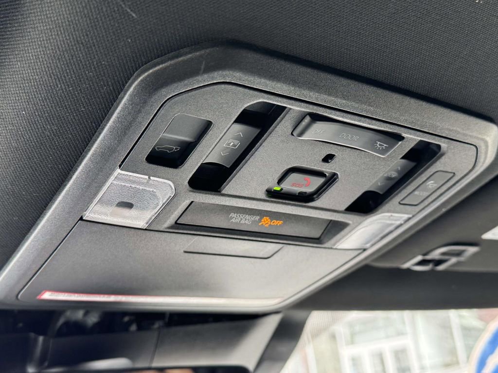 Used 2024 Toyota Sequoia Platinum image 32