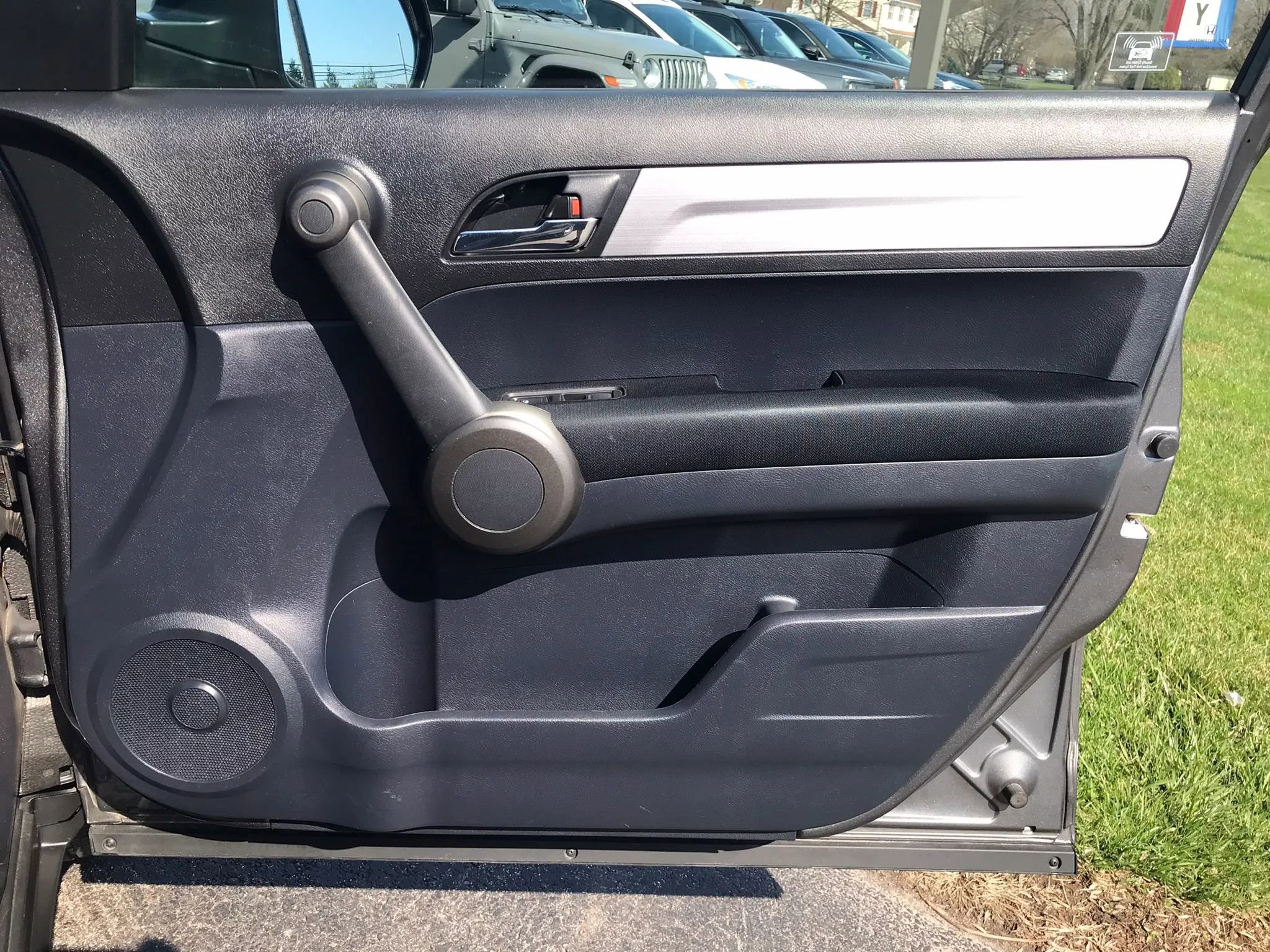 Used 2011 Honda CR-V EX image 36