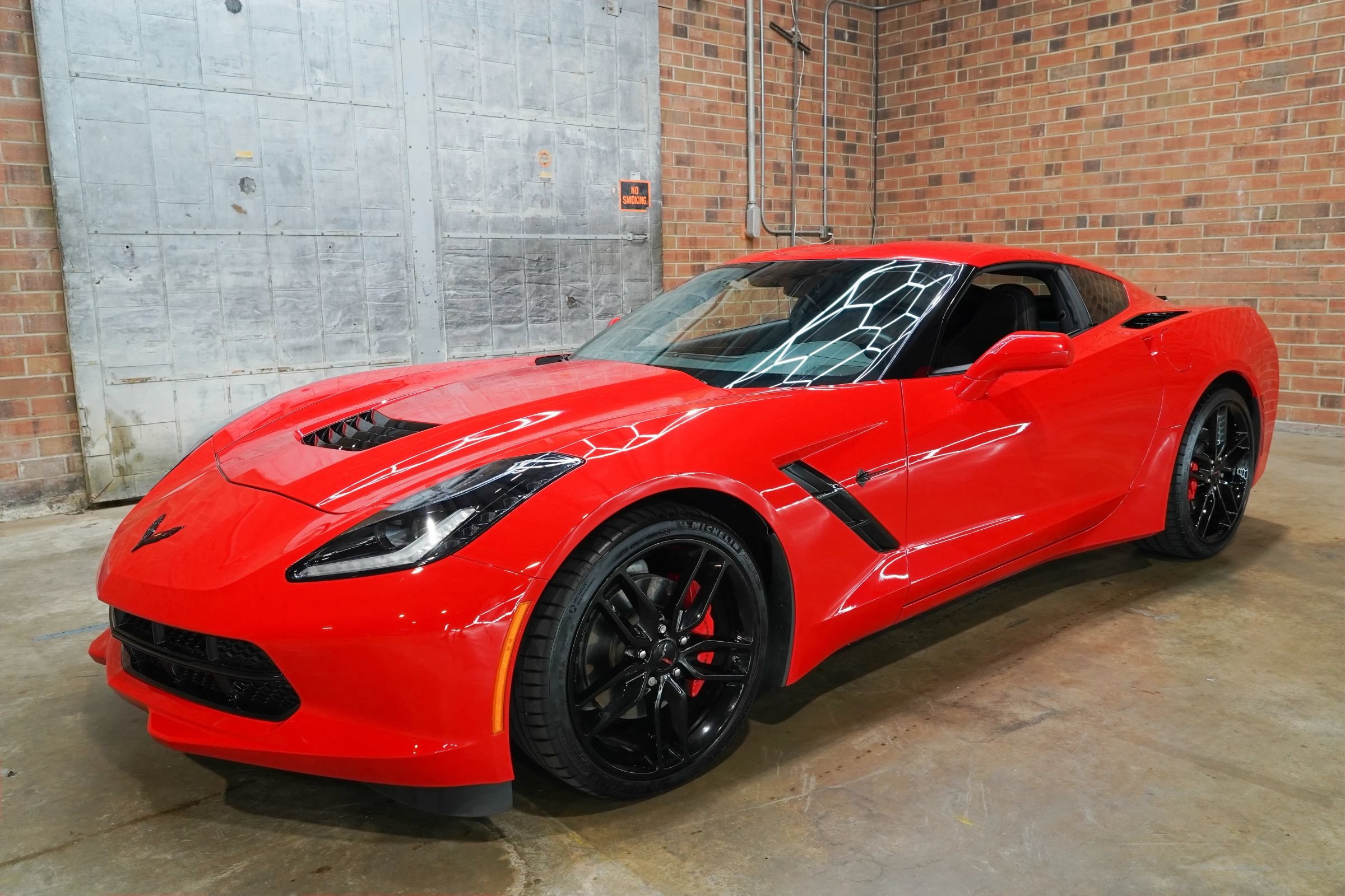 Used 2019 Chevrolet Corvette Stingray Coupe w/ Carbon Flash Badge Package RWD image 6