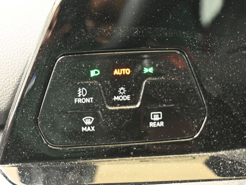 Certified 2024 Volkswagen GTI Autobahn image 22