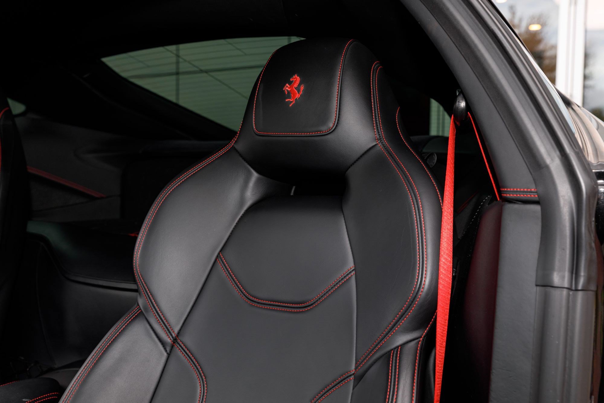 Used 2014 Ferrari F12 Berlinetta RWD image 36