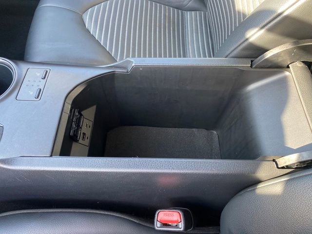 Used 2023 Toyota Camry SE image 12