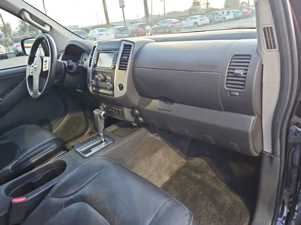 Used 2014 Nissan Frontier PRO-4X w/ Pro-4x Luxury Package AWD/4WD image 12