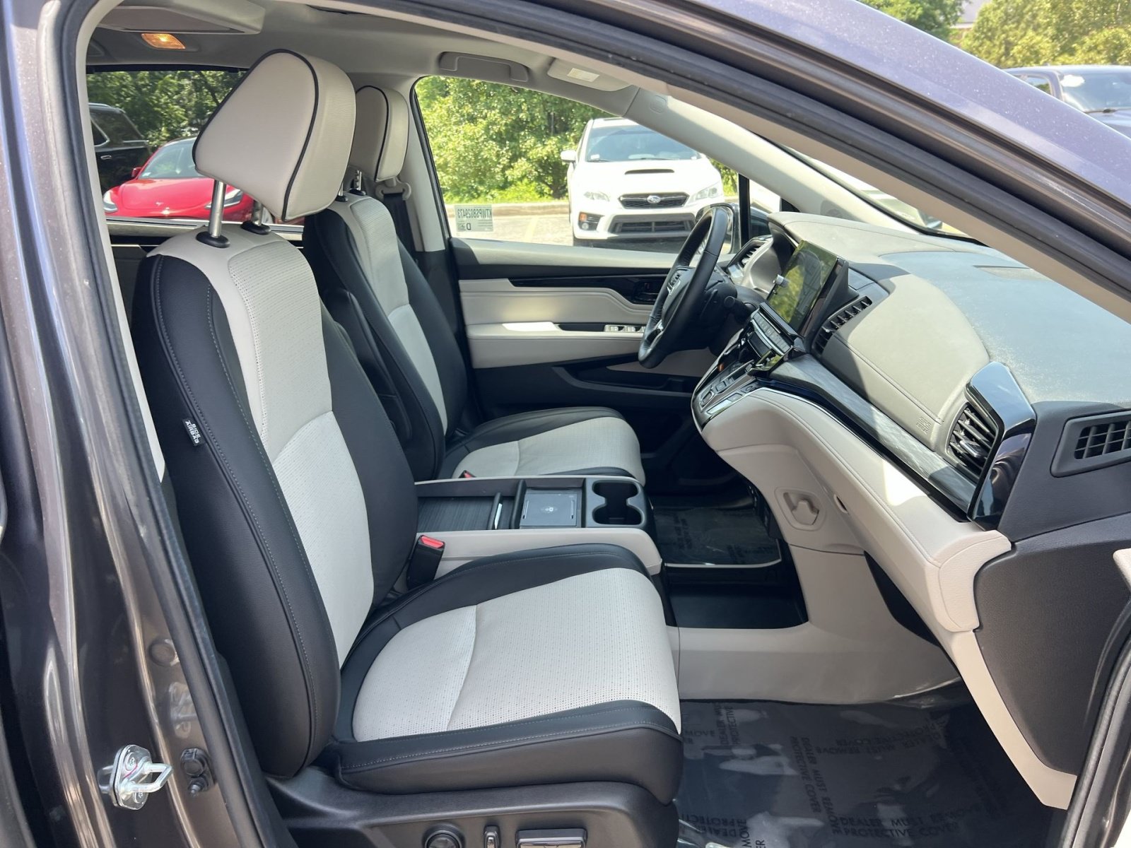 Used 2025 Honda Odyssey Elite image 28